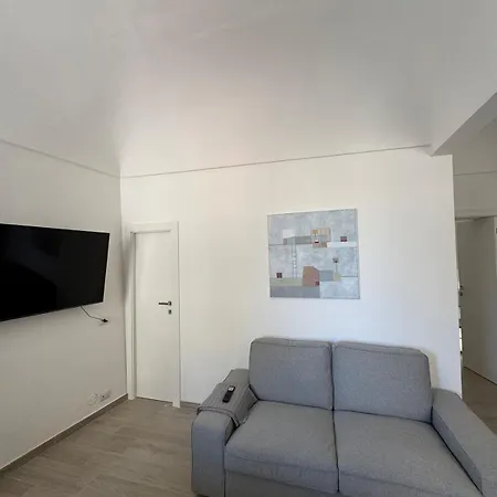 Casa Nostra ואסטו