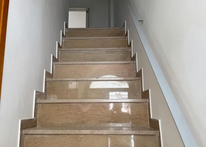 Casa Nostra * ואסטו